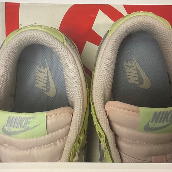 Size US- 6.5 / EUR 37.5 Nike Dunk Low BO614106 Multicolor. - Picture 6 of 7